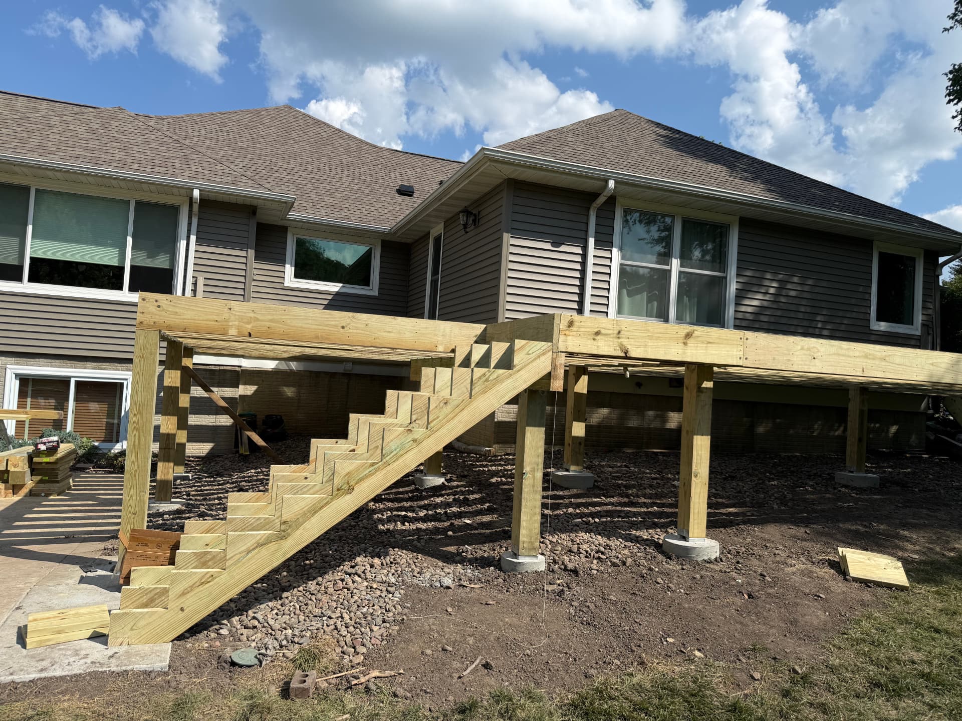 Decks project photo 12